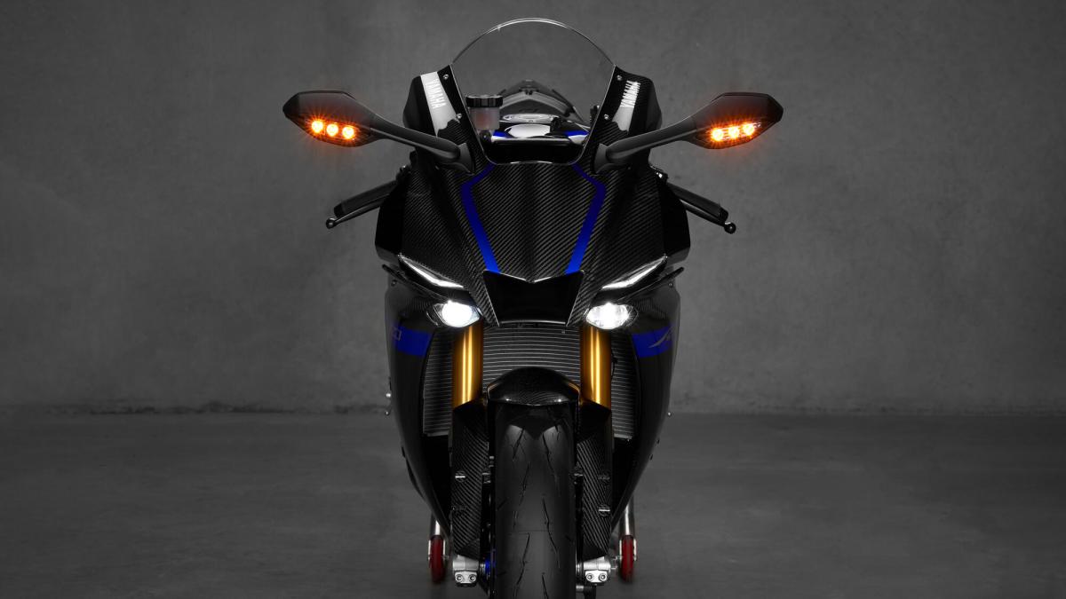 Rất Hay Giá xe Yamaha R1 2022 mới nhất hôm nay tại Việt Nam